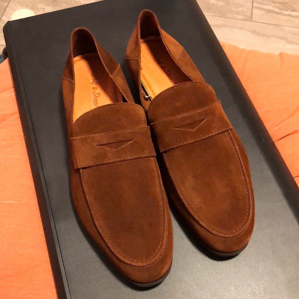 NEW - Wolf & Shepherd Men’s Suede Monaco Loafers - Cognac with Oak Sole Size 11